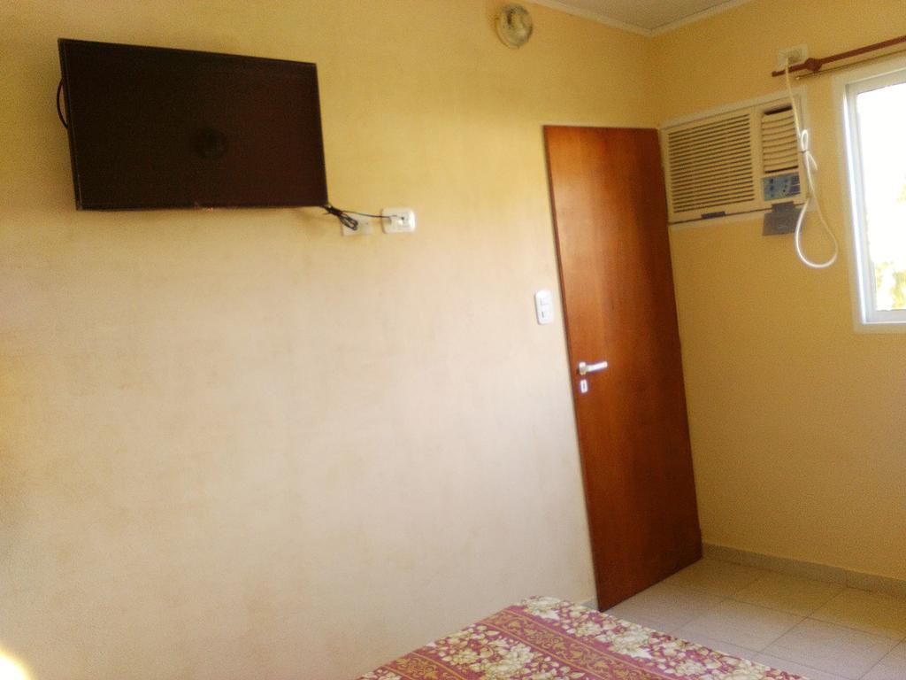Apartamentos Rio Uruguay Colón Exteriör bild